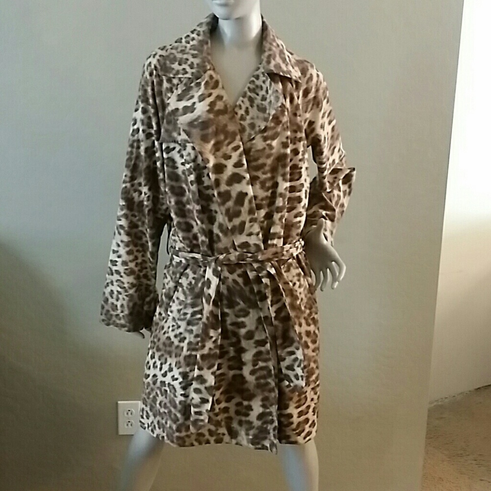Andrea Beshar Leopard print jacket